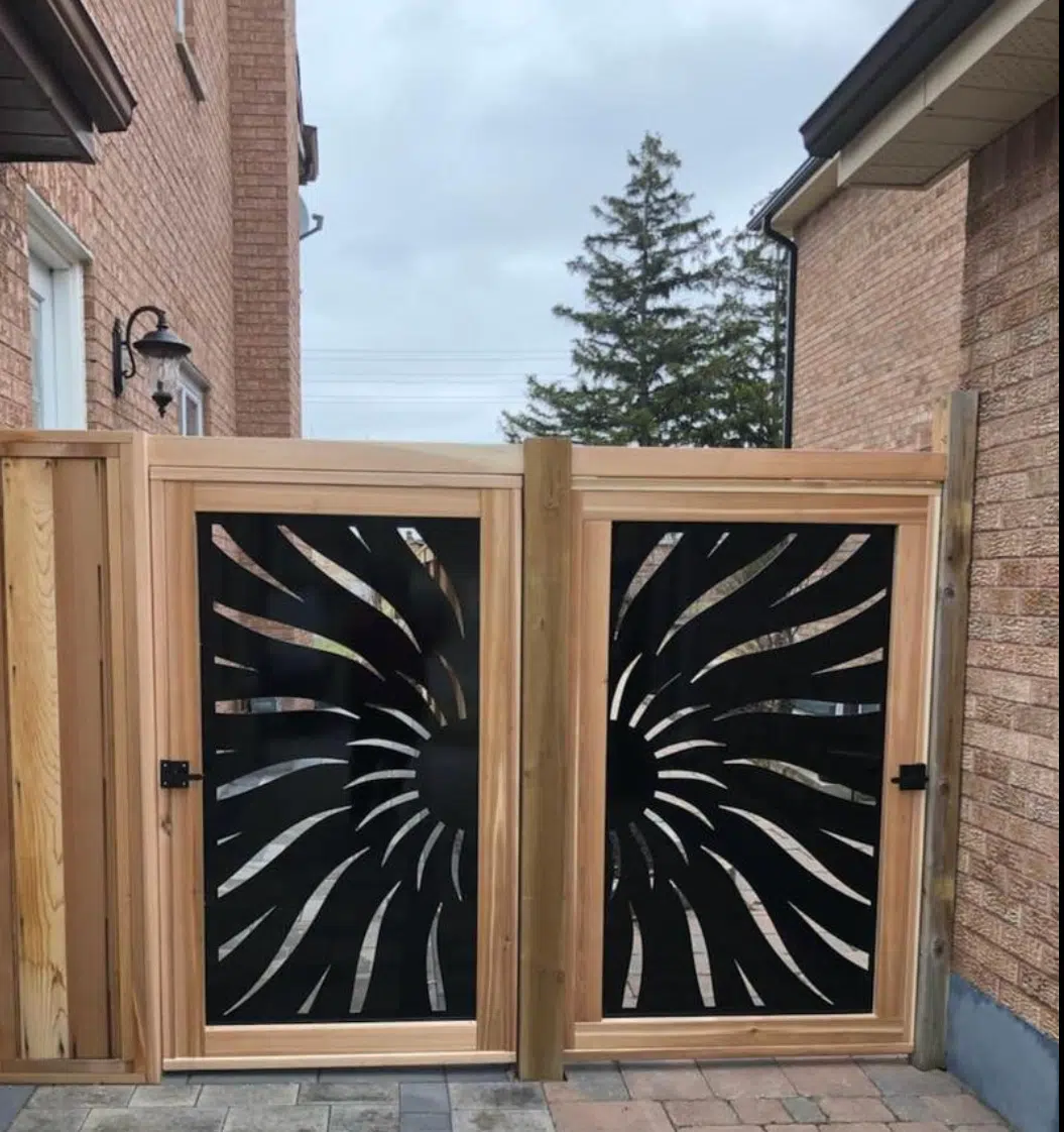 Fences & Gates project photo 26