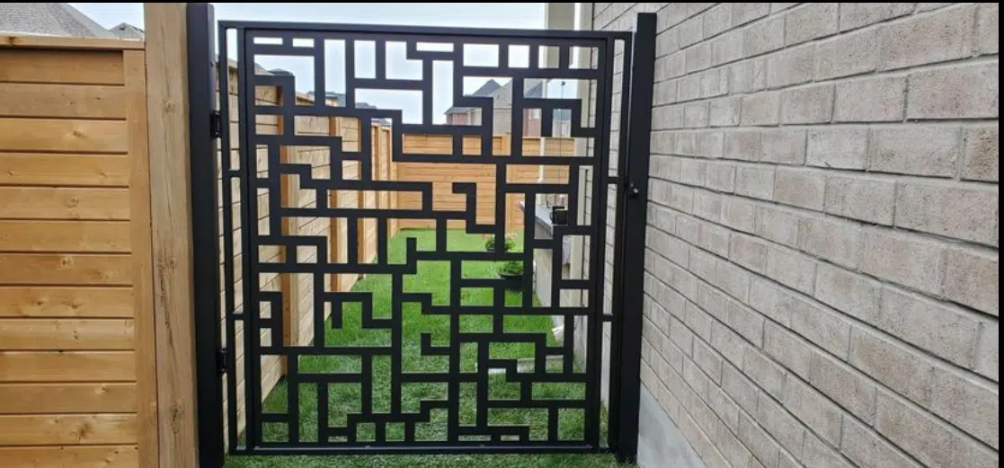 Fences & Gates project photo 28