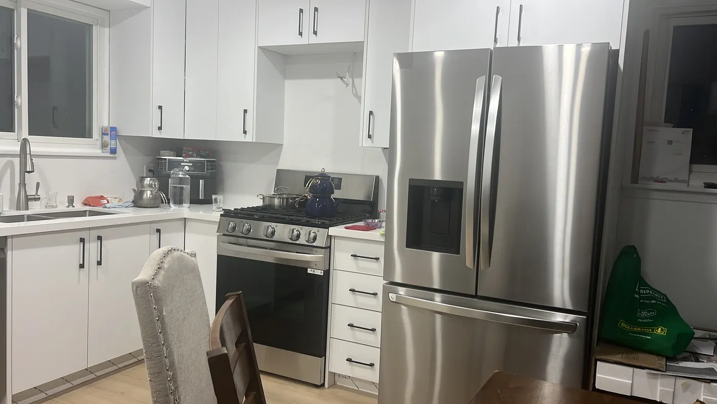 Finished kitchen renovation by KRT Construction