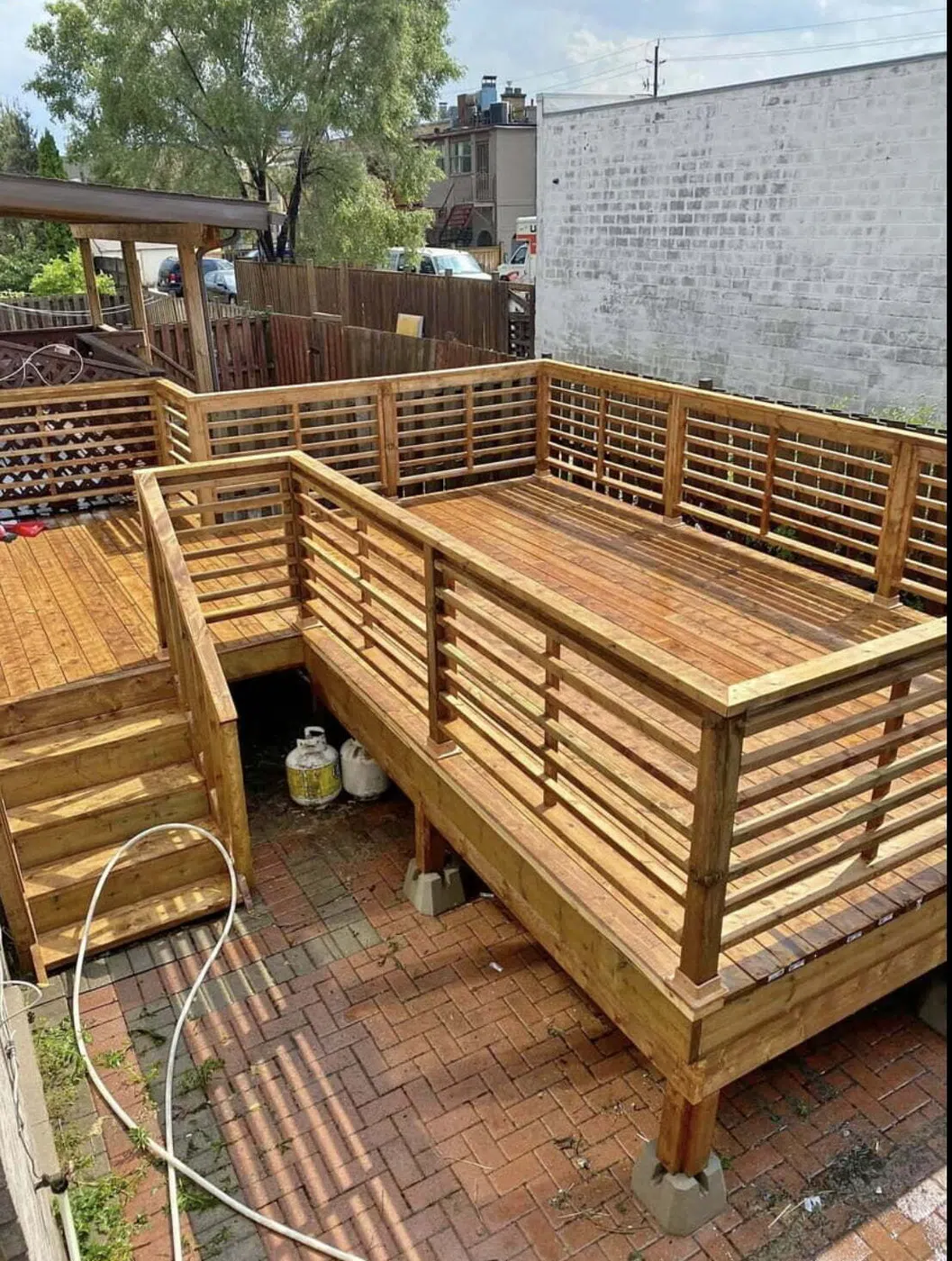 Decks project photo 24