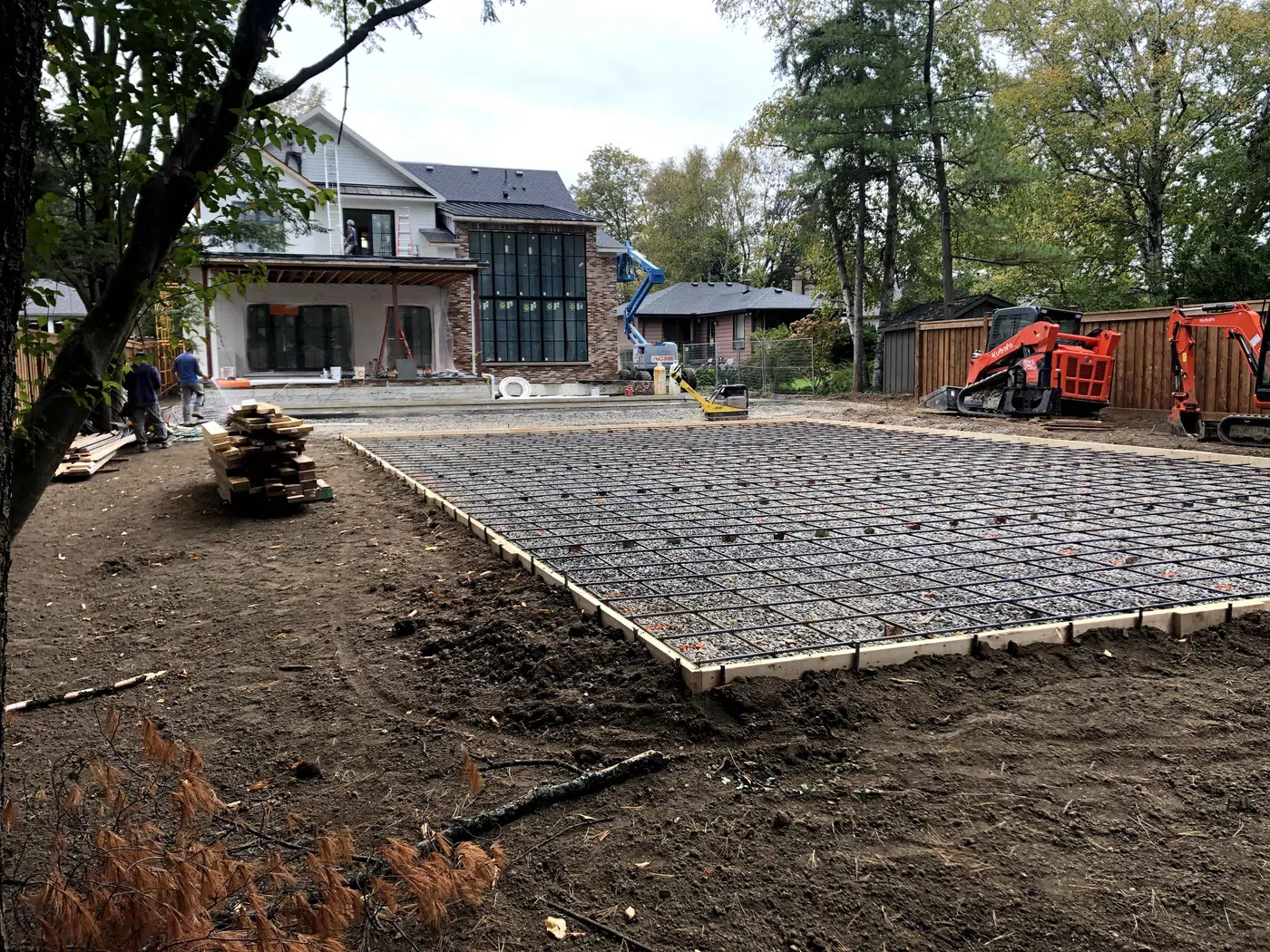 Patio, walkway and hardscape project by KRT Construction 14